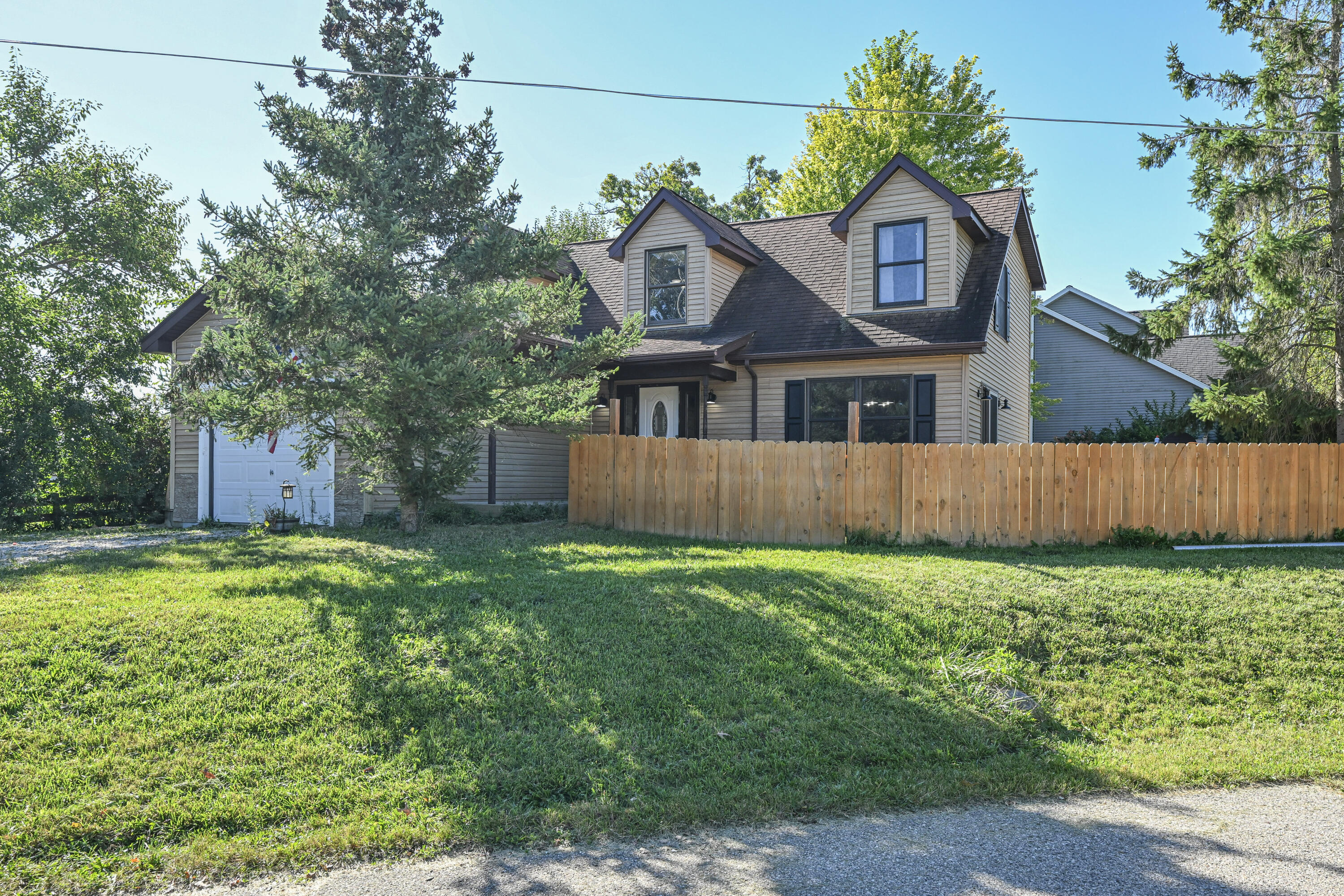 103rd St, Genoa City, WI 53128