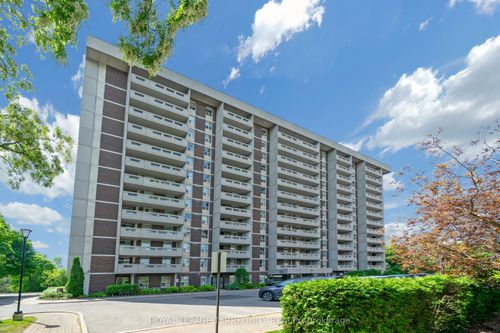 804-50 Inverlochy Blvd, Thornhill, ON, L3T4T6 | Card Image