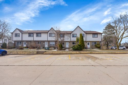 23-445 Pioneer Dr, Kitchener, ON, N2P1L8 | Card Image