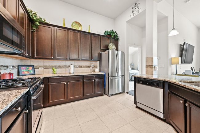 Truly a dream kitchen that will check all your boxes! | Image 7
