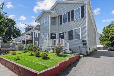 98 Oakland Avenue, Home with 8 bedrooms, 4 bathrooms and 6 parking in Providence RI | Image 1