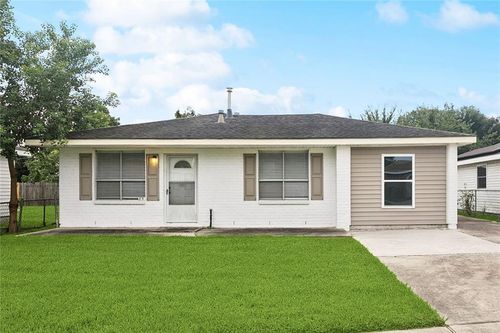 85 Elaine Dr, Avondale, LA, 70094-2911 | Card Image
