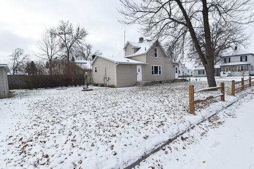 204 Conley Ave S, Thief River Falls, MN, 56701-3025 | Card Image