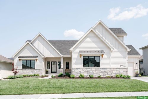 3510 S 219th Ave, Elkhorn, NE, 68022 | Card Image