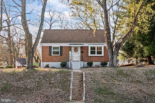 704 Cloudyfold Dr, BALTIMORE, MD, 21208-4607 | Card Image