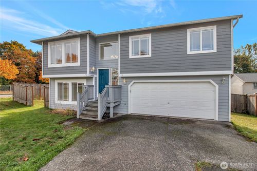 8414 9th St Ne, Lake Stevens, WA, 98258-3435 | Card Image