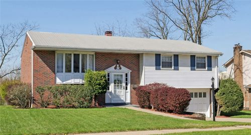 291 Elmtree Rd, New Kensington, PA, 15068-4666 | Card Image