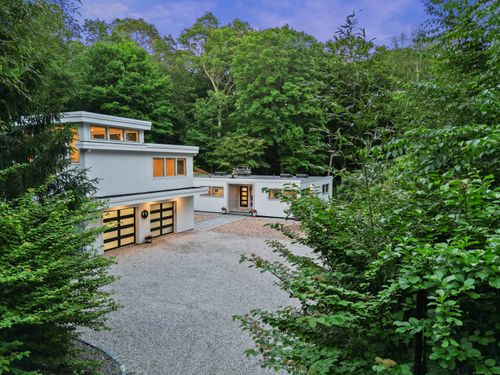 99 High Ridge Rd, Pound Ridge, NY, 10576-2140 | Card Image