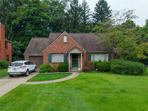 209 Glenview Dr, New Kensington, PA, 15068-4923 | Card Image