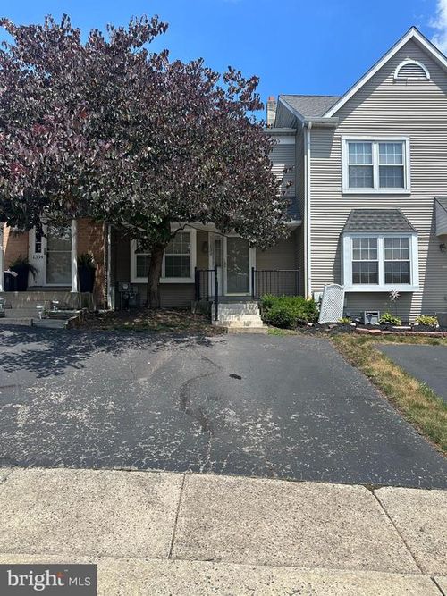 1332 Statesman Rd, West Norriton, PA, 19403-5150 | Card Image