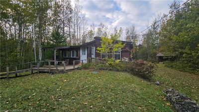 41 Maple Dr, House other with 3 bedrooms, 2 bathrooms and 6 parking in Miller Lake ON | Image 3