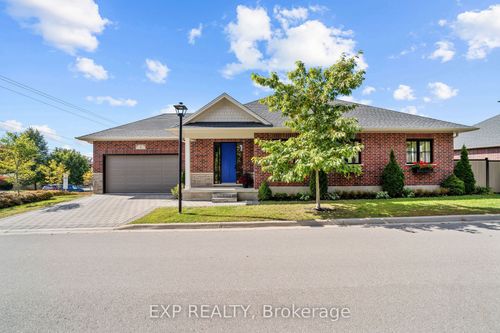 1-10038 Oxbow Dr, Komoka, ON, N0L1R0 | Card Image