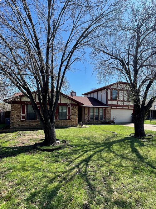 4231 High Mesa Dr, Arlington, TX, 76016-4601 | Card Image