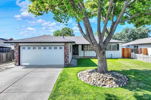 1154 Woodridge Drive, Vacaville, CA, 95687 | Card Image