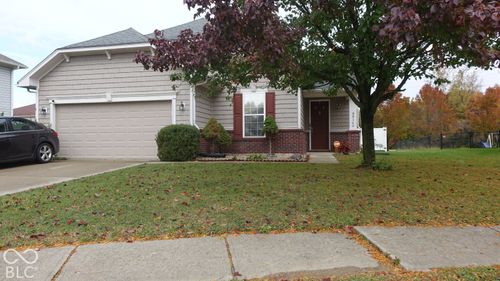 8140 Harshaw Dr, Indianapolis, IN, 46239-8613 | Card Image