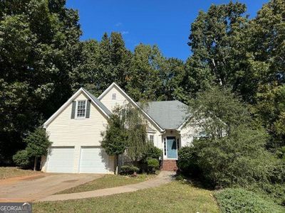 6012 Armor Drive, House other with 4 bedrooms, 2 bathrooms and 2 parking in Powder Springs GA | Image 2