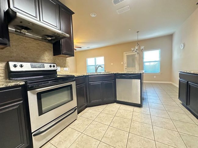 6516 Federal Hall St, Townhouse with 3 bedrooms, 3 bathrooms and null parking in Plano TX | Image 6