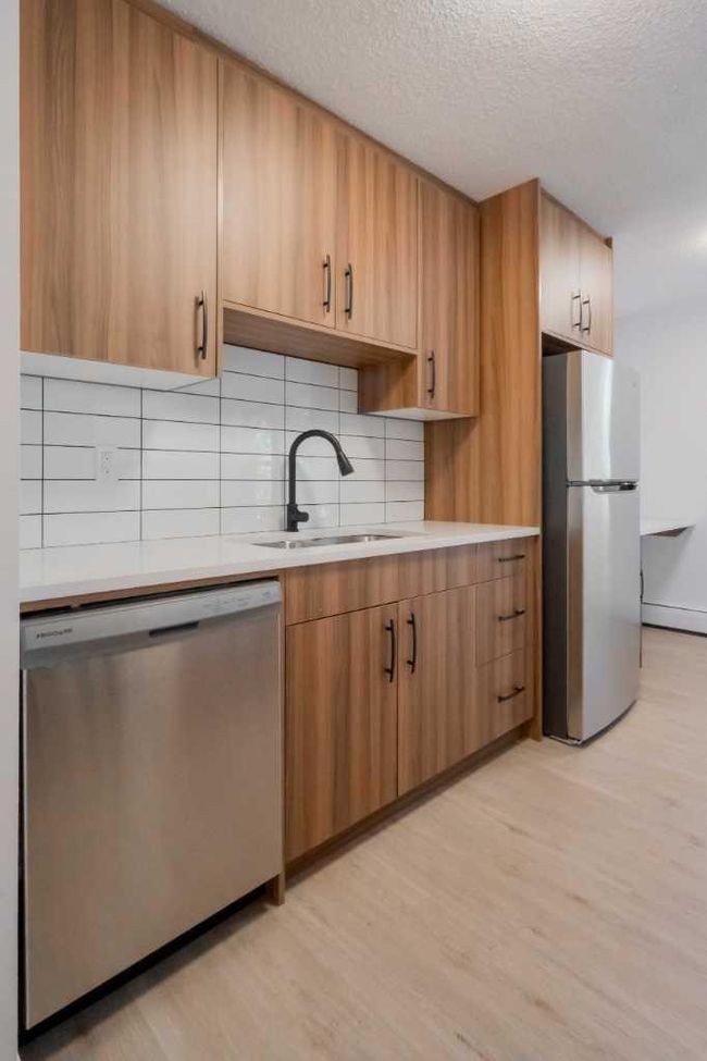 212 - 515 57 Ave Sw, Condo with 2 bedrooms, 1 bathrooms and 1 parking in Calgary AB | Image 8