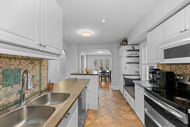 21 Alwington Ave, House other with 5 bedrooms, 2 bathrooms and 4 parking in Kingston ON | Image 13