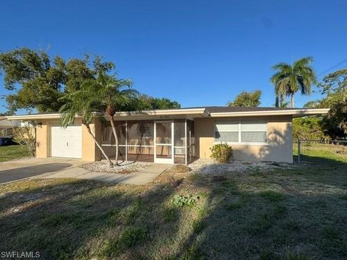 112 Crescent Lake Dr, North Fort Myers, FL, 33917 | Card Image