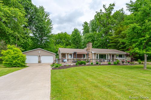 5937 E Pakes Rd, Crystal, MI, 48818-9736 | Card Image