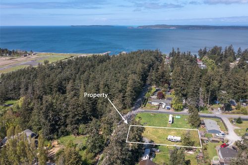 1490 N Beach Rd, Eastsound, WA, 98245-5124 | Card Image