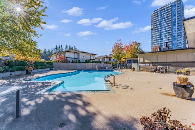 1908 - 3093 Windsor Gate, Condo with 2 bedrooms, 2 bathrooms and 1 parking in Coquitlam BC | Image 36