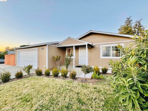 8801 Steven Ave, Orangevale, CA, 95662-2112 | Card Image