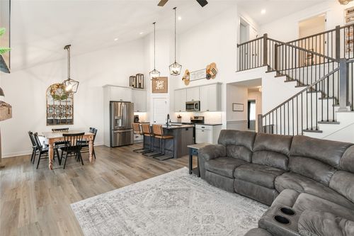 3007 Crest View Cir, Norwalk, IA, 50211-8201 | Card Image