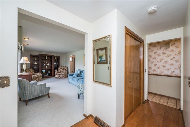 458 Rosslyn Ave, House other with 4 bedrooms, 2 bathrooms and 1 parking in Springdale PA | Image 7