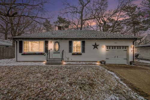 820 S Quarterline Road, Muskegon, MI, 49442 | Card Image