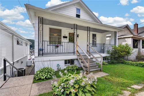 78 E Diaz Ave, Nesquehoning, PA, 18240-1106 | Card Image