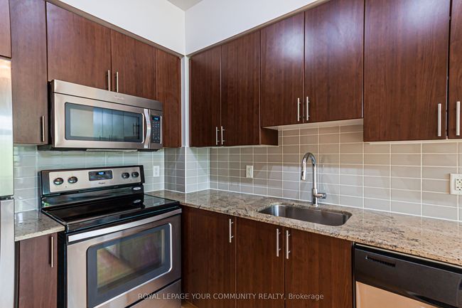 202 - 85 N Park Rd, Condo with 2 bedrooms, 1 bathrooms and 1 parking in Vaughan ON | Image 21