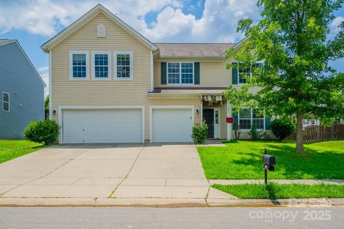 1821 Swan Dr, Charlotte, NC, 28216-5922 | Card Image