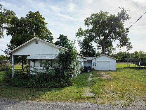 1206 Orange St, Pleasanton, KS, 66075-8374 | Card Image