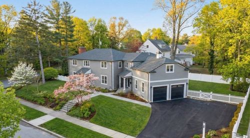 150 Country Club Rd, Newton, MA, 02459-3113 | Card Image