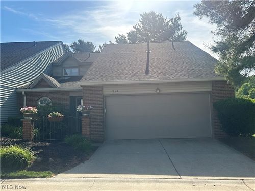 1904 Indian Hills Trl, Akron, OH, 44313-8013 | Card Image
