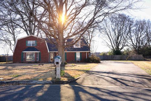 127 Murray Dr, Muscle Shoals, AL, 35661-3631 | Card Image