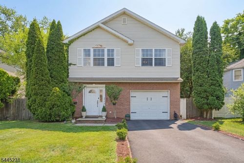 2402 Hamlette Pl, Scotch Plains, NJ, 07076-2132 | Card Image