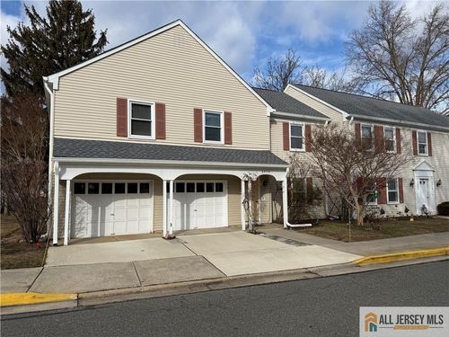o-393 Newport Way, Monroe, NJ, 08831-1804 | Card Image