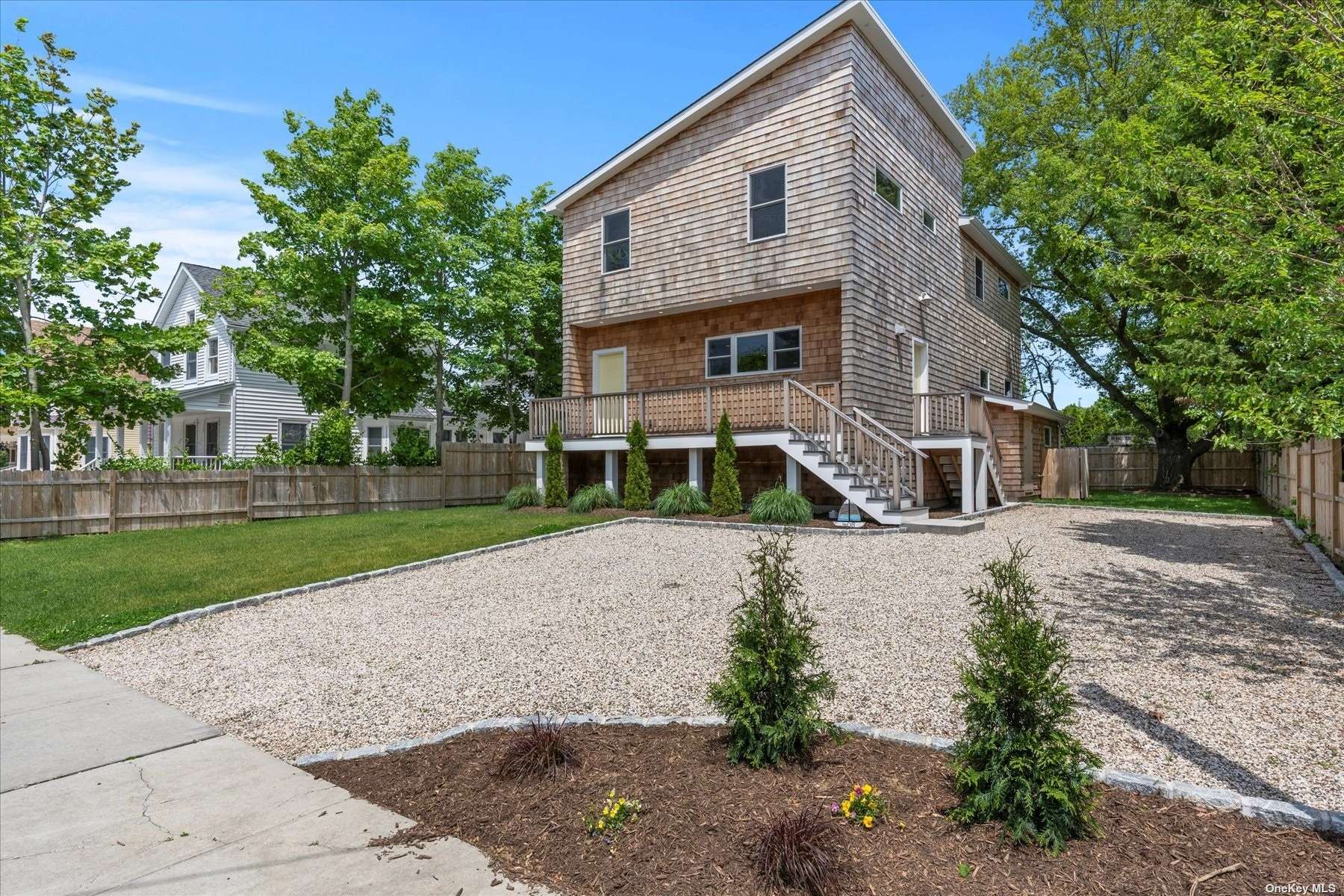 South St, Greenport, NY 11944