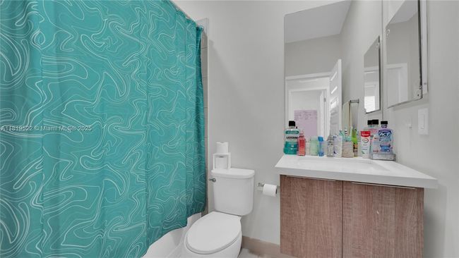 10380 Nw 88 Th Ter, Townhouse with 4 bedrooms, 3 bathrooms and null parking in Doral FL | Image 30