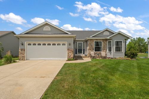309 Pepper Creek Dr, Valparaiso, IN, 46385-8703 | Card Image