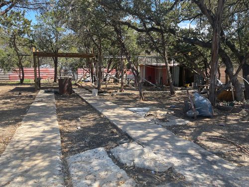 415 Canyon Lake Dr, Bandera, TX, 78003-4948 | Card Image