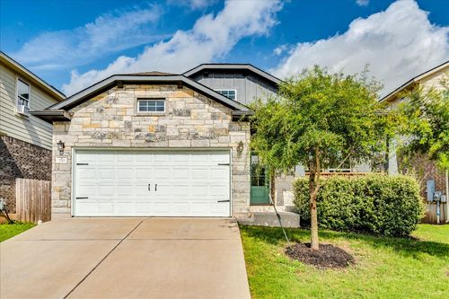 733 Blue Oak Blvd, San Marcos, TX, 78666-3311 | Card Image