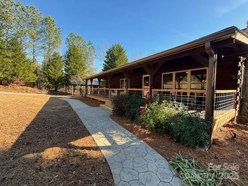 926 Cross Creek Dr, Rutherfordton, NC, 28139-7932 | Card Image