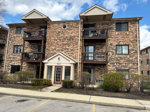 c-2215 Nichols Rd, Arlington Heights, IL, 60004-1245 | Card Image