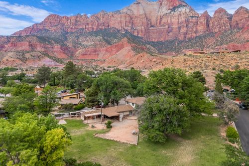 24-615 Zion Park Blvd, Springdale, UT, 84767-7790 | Card Image