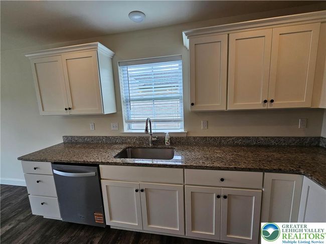 1601 Greystone Cir, House other with 3 bedrooms, 3 bathrooms and null parking in ALBURTIS PA | Image 14
