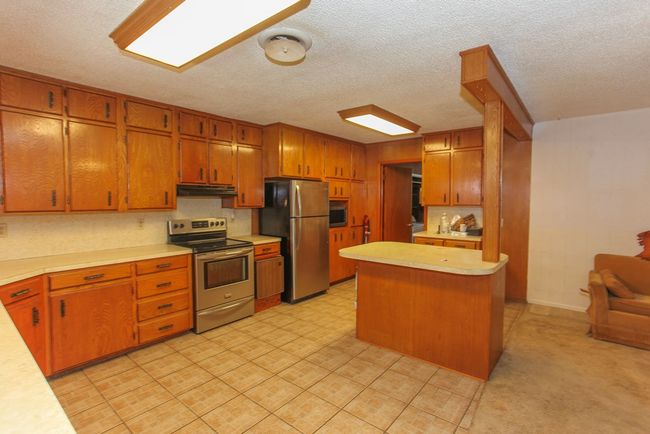 1 - 2607 Alamesa Dr, House other with 3 bedrooms, 2 bathrooms and 3 parking in Big Spring TX | Image 12